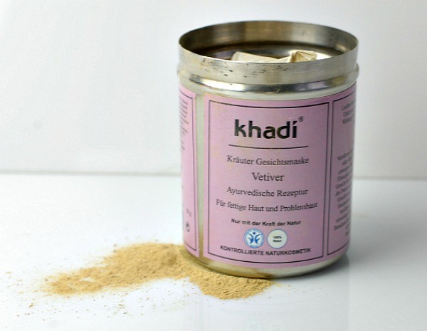 gesichtsmaske gegen pickel khadi